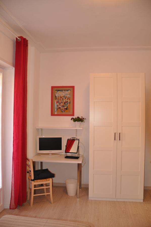 Livinghouse Bed & Breakfast 2*
